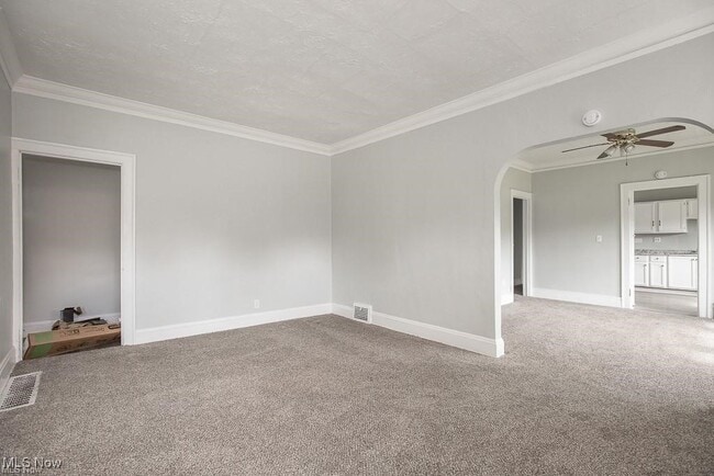 Photo - 9215 Yale Ave