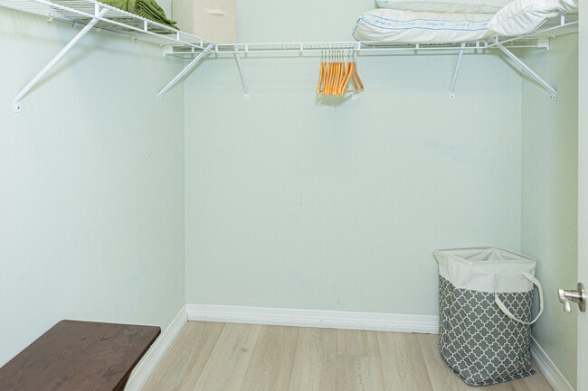 Photo - 6619 Carlinga Dr