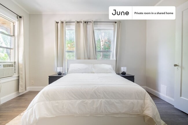 Photo - Room in Shared 4 bed/2 bath home Unit B