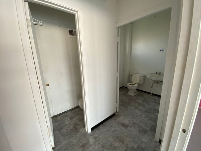 Photo - 3214 Ferndale Dr