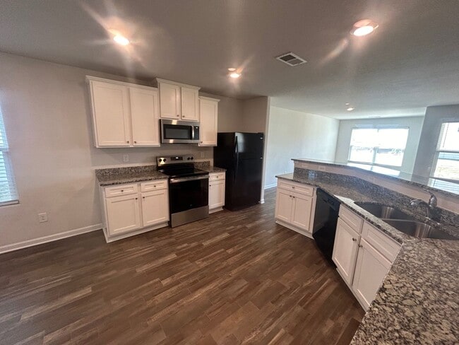 Photo - 259 Common Reed Dr