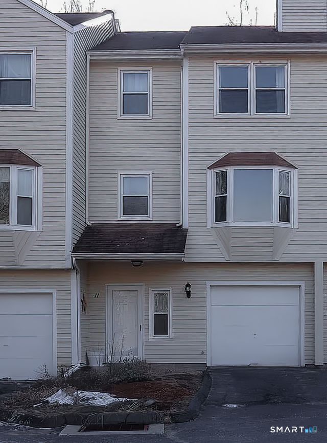 Building Photo - 465 Wolcott St Unit 11