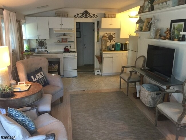 Building Photo - 28 Mohawk Ave Unit 3-3 Rental