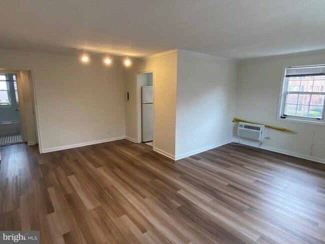 Photo - 4378 N Pershing Dr Unidad 43784