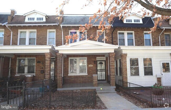 Building Photo - 1235 Owen Pl NE Rental