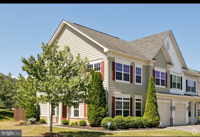 Building Photo - 205 Kintyre Ln Rental