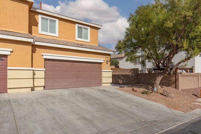 Photo - Well maintained NLV home with walk in clos...