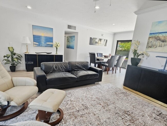 Photo - 5001 NE 23rd Ave