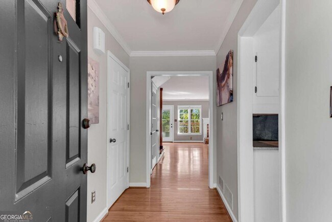 Photo - 1427 Old Virginia Ct SE