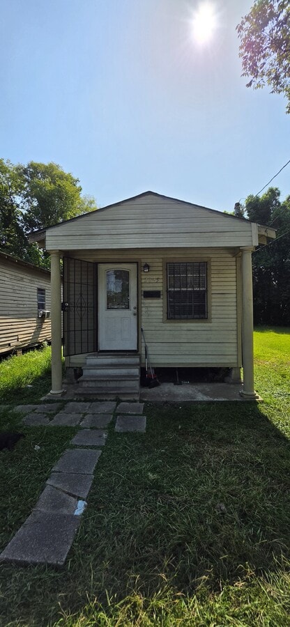 Photo - 2045 Maryland St