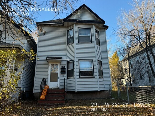 Photo - 2911 W 3rd St Apartment Unit Lower