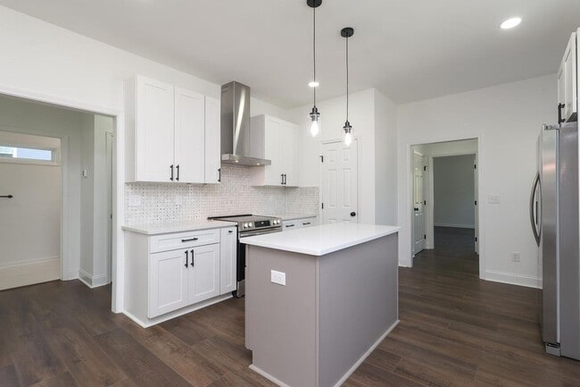 Photo - 19501 S Hill St