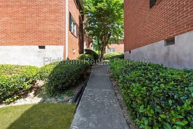 Photo - 3660 Peachtree Rd NE Unit 2c