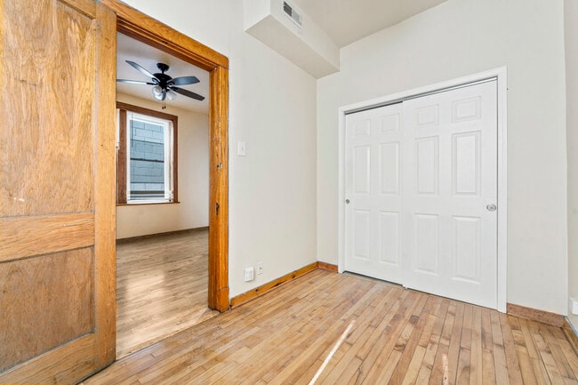 Photo - 2152 W Division St Unit 3R