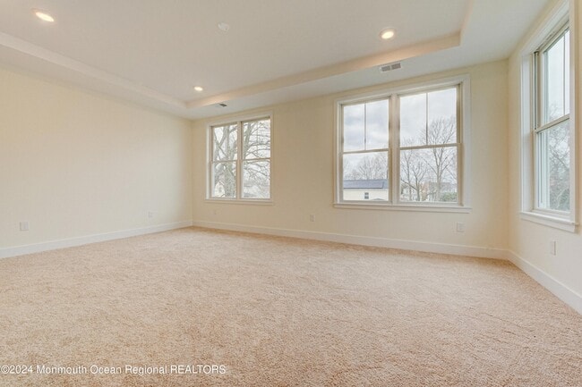 Photo - 8 Raritan Ave