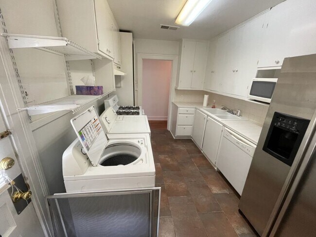 Photo - 3457 Morning Glory Ave Unidad mg1