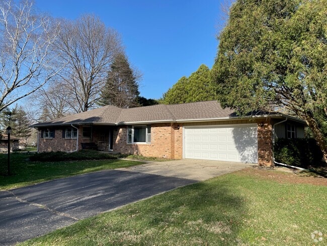 Building Photo - 6310 Abraham Dr Rental
