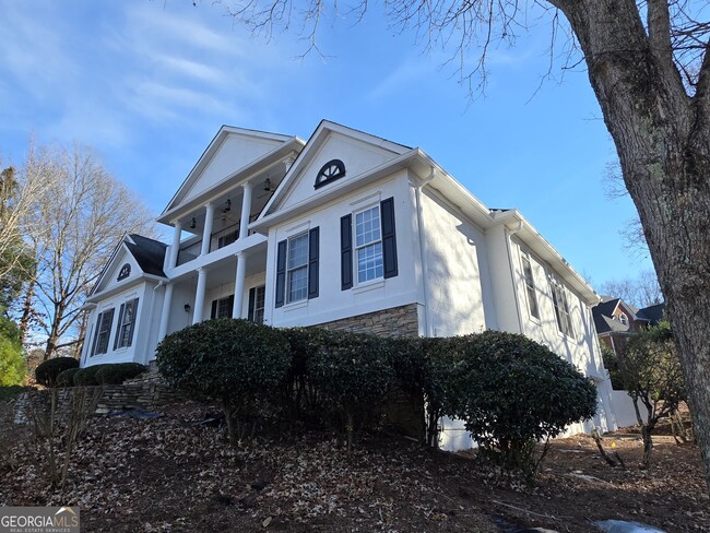 Photo - 166 Glen Eagle Way