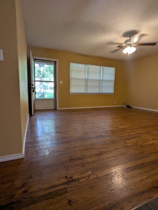 Photo - Quaint 3/2 on large shaded lot in Azle! Su...