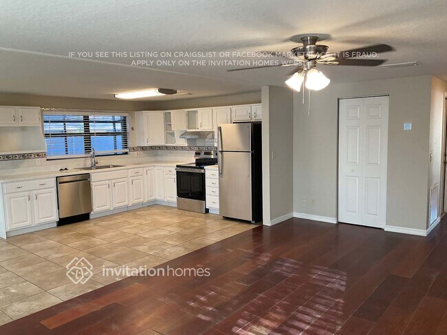 Photo - 6828 Eden Ln