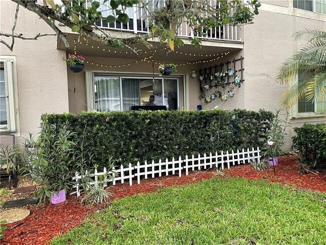 Building Photo - 5025 Wiles Rd Unit 101 Rental