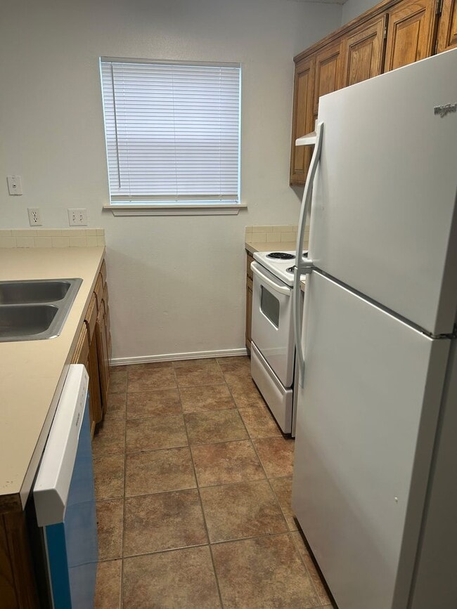 Photo - 1013 SE 5th St