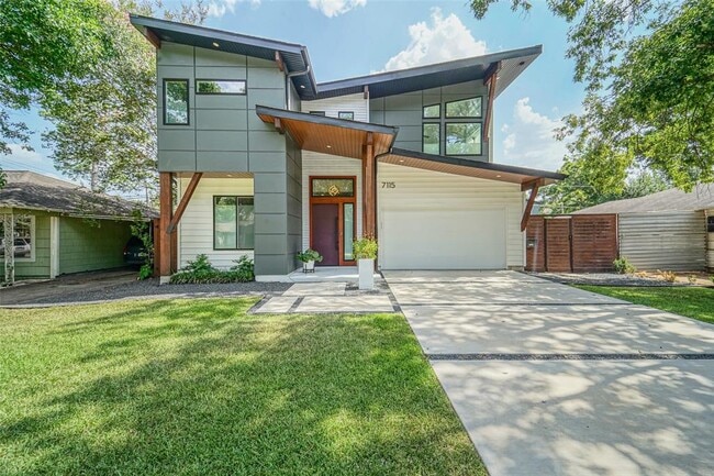 Photo - 7115 Housman House