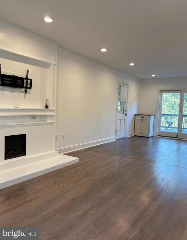Photo - 9830 Meadow Valley Dr