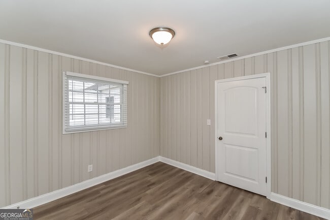 Photo - 8467 Fairview Dr