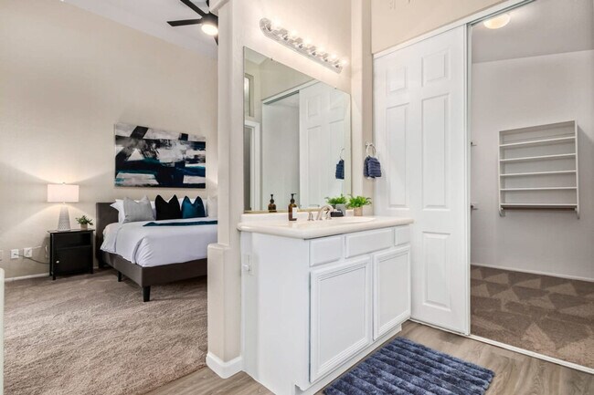 Photo - 8146 E Theresa Dr Unit SI ID1608810P