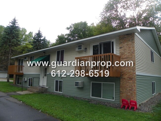 Building Photo - 6014 9th St N Unit #2