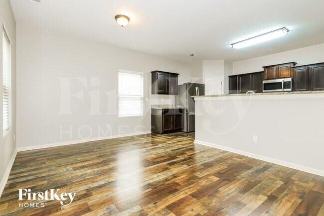 Photo - 639 Independence Ave