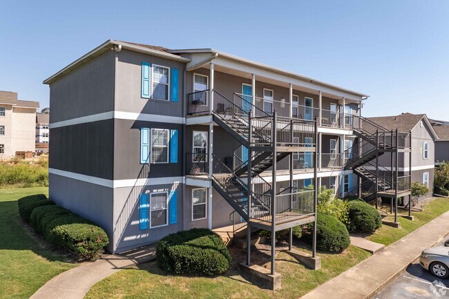 Building Photo - Steeplechase Apartments