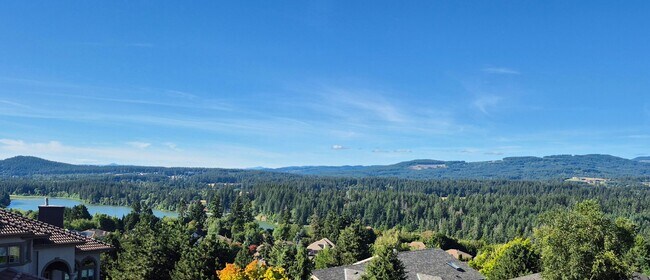 Photo - Panoramic Lacamas Lake Views in the Heart of Camas
