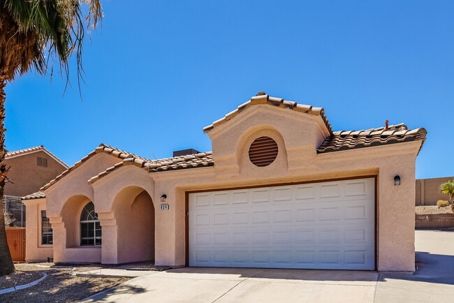Building Photo - 934 Wagon Train Dr