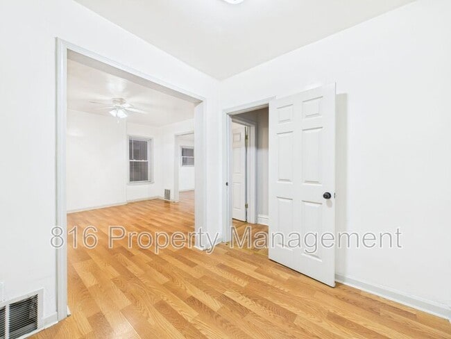 Photo - 2710 Park Ave