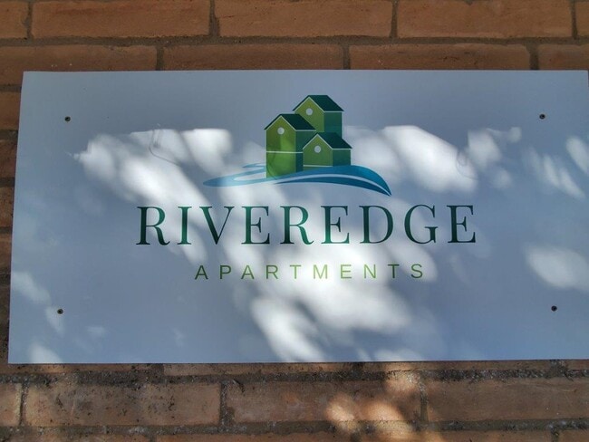 Riveredge - Riveredge Apartments