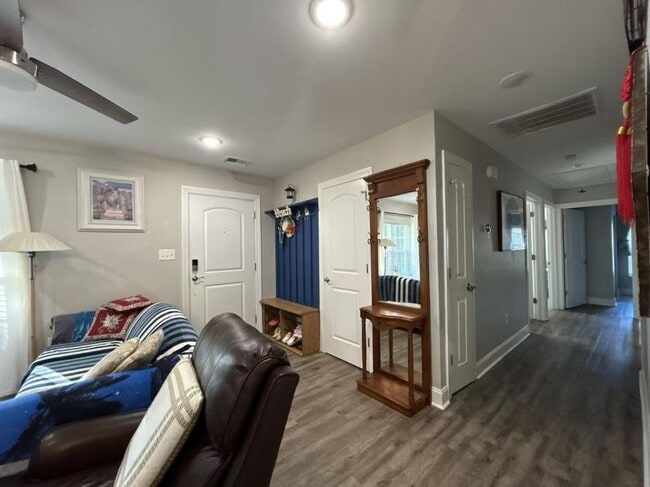 Photo - 1208 Ragin St