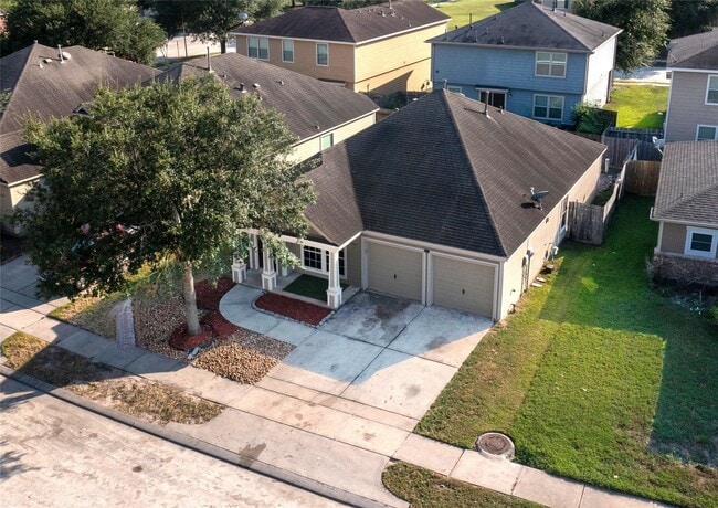 Photo - 16611 Cheshire Grove Ln