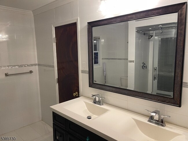 Photo - 115 Northfield Rd