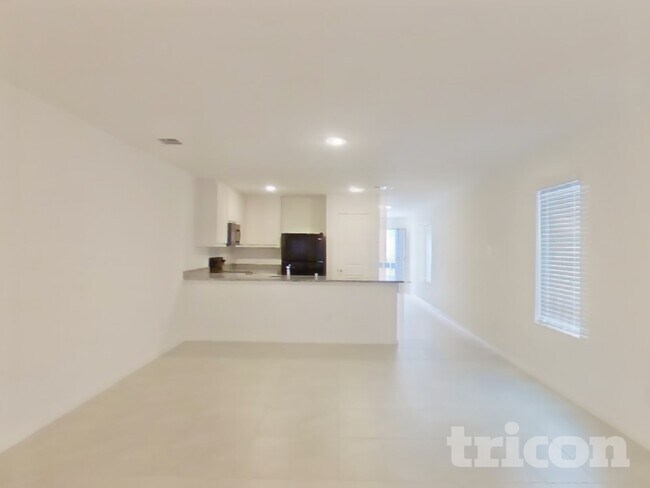 Photo - 140 Cornstalk Ln