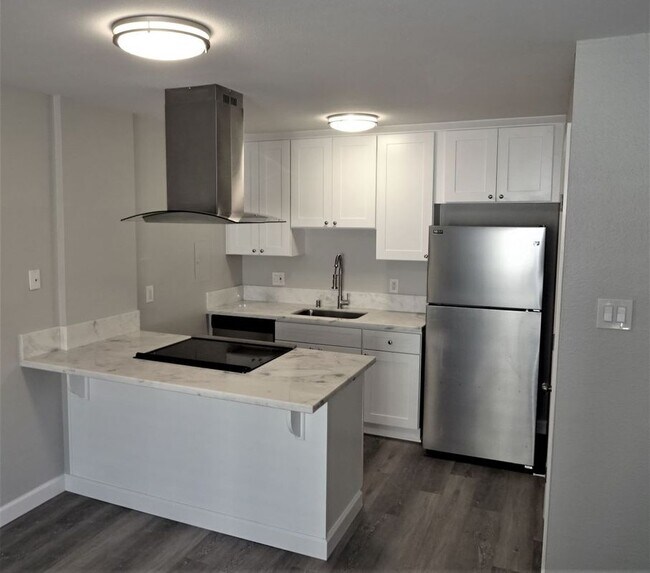 Photo - 2306 G St Unit 28