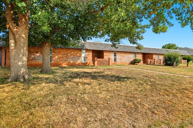 Building Photo - 4934 Greenslope Dr Unit A Rental