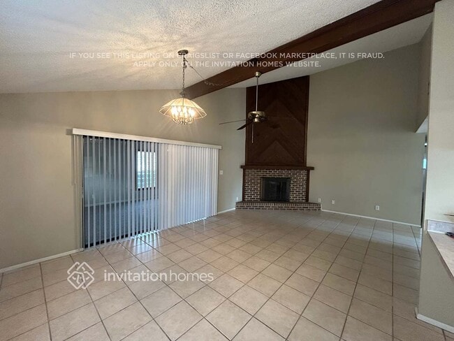 Photo - 2501 E Timberlane Dr