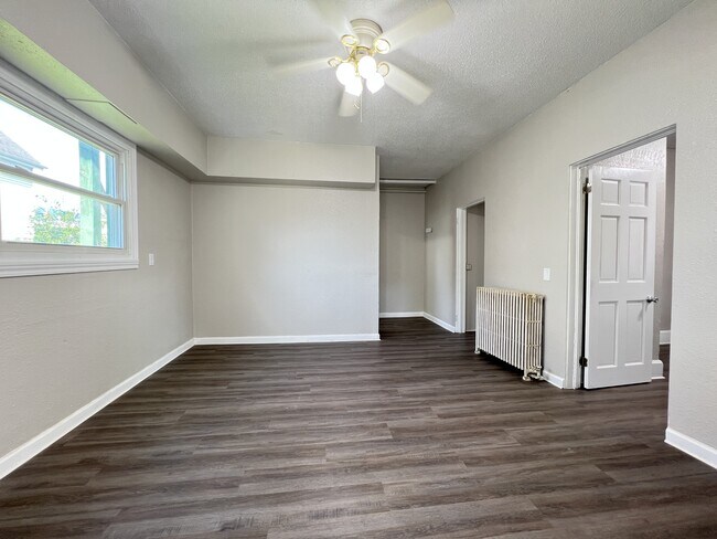 1008 Rhomberg Ave Unidad 1/2