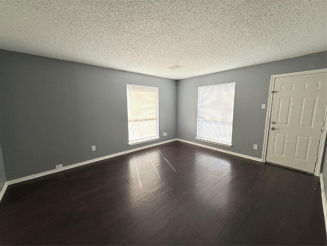 Photo - 2641 Santa Barbara Dr