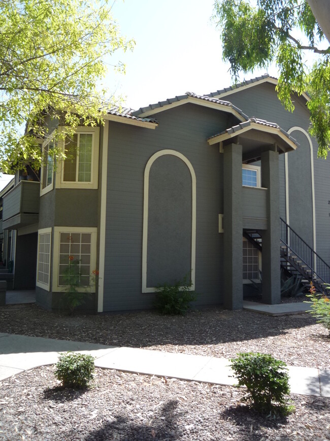 **SPECTACULAR 2br/2ba/Den - 1089 SQFT - CO... - **SPECTACULAR 2br/2ba/Den - 1089 SQFT - CO... House