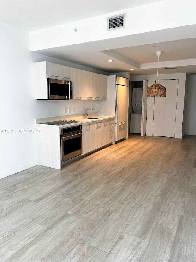 Photo - 55 SW 9th St Unit 3909