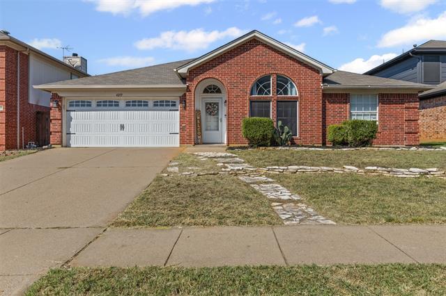 Building Photo - 4215 Bent Oaks Dr
