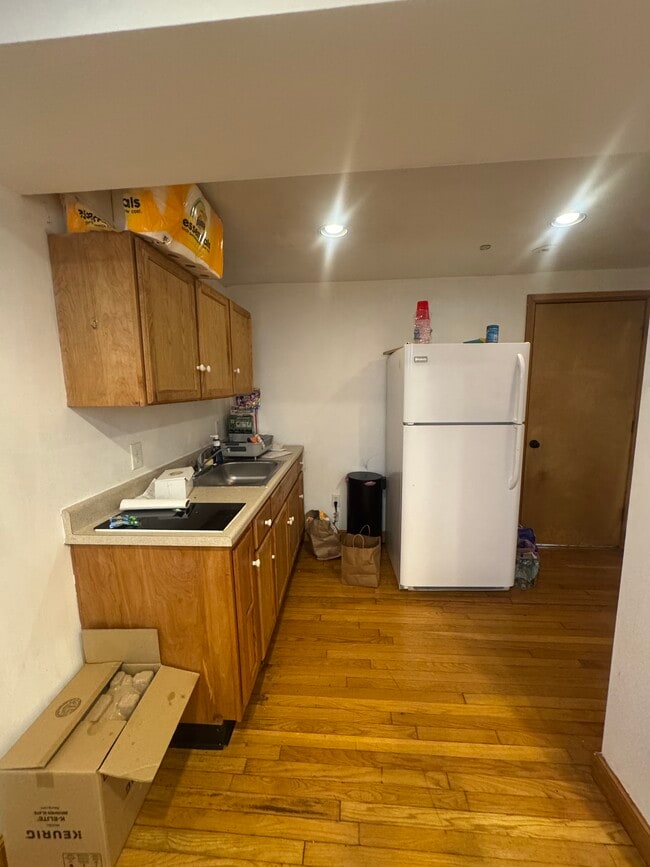 Building Photo - 86 Chestnut St Unit #G